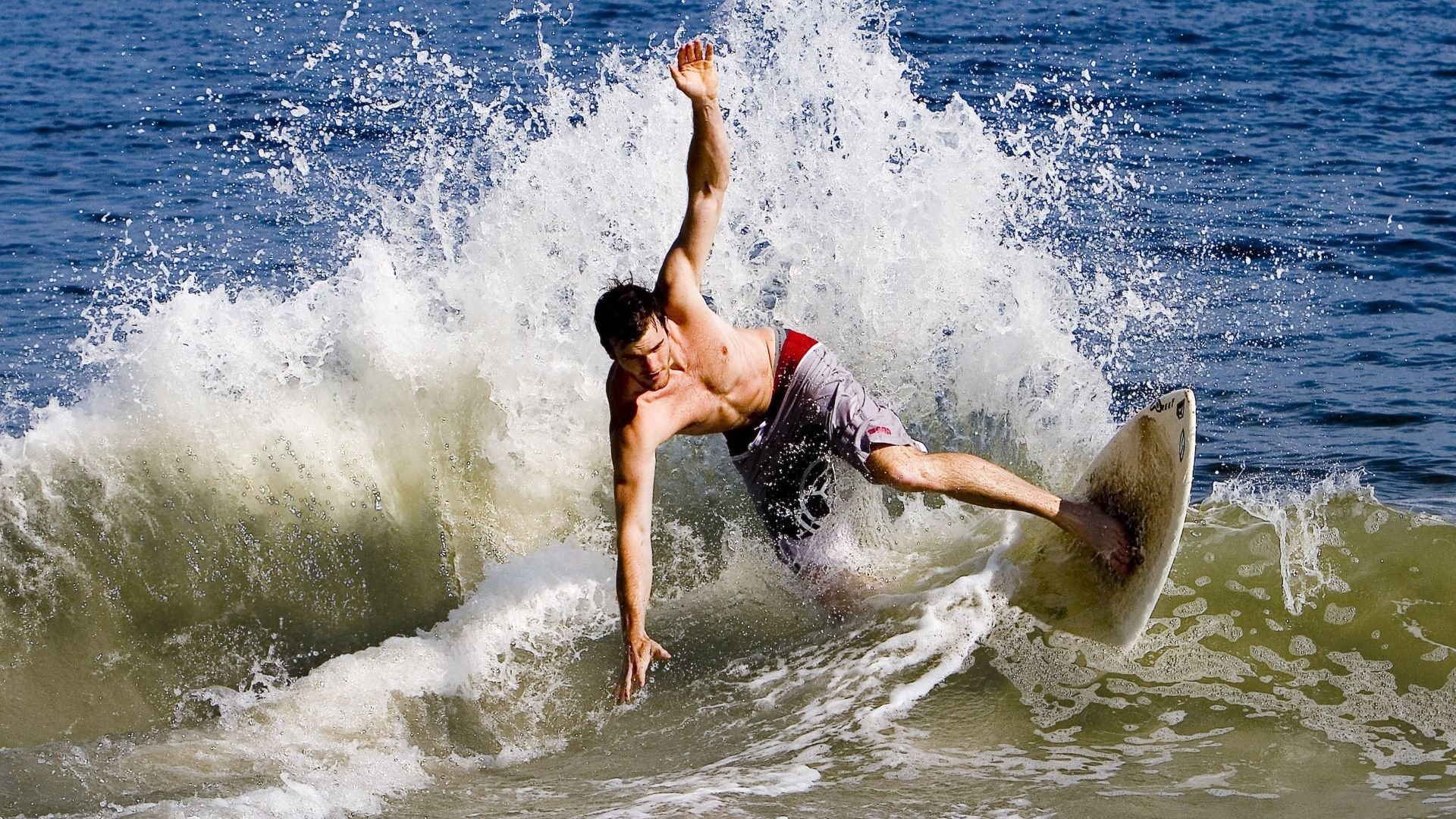 开云APP-北京队对阵国王,米切尔持续制造杀伤,一场跨越篮球的文明对话